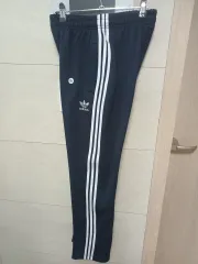 アディダス トレーナー M 裏起毛 新品 濃紺