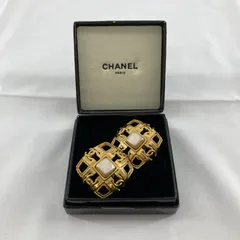 CHANEL（シャネル）ココマーク　菱形　フェイクパールイヤリング　ヴィンテージ　2・3　ゴールド
