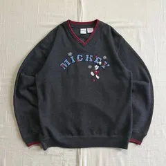 90s　vintage　Old Disney　ヴィンテージディズニー　MICKEY　ぶら下がりミッキーマウス　キャラクター　アーチロゴワッペン　花刺繍　リブライン　Vネック　スウェット　トレーナー　グレー　Y2K　アメカジ　v-neck sweat shirt