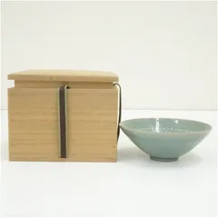松岩窯造　高麗青磁茶碗（保護箱）  茶道 抹茶 おしゃれ 抹茶茶碗 抹茶碗 和食器 レトロ 茶器 骨董 茶わん 茶会 茶の湯