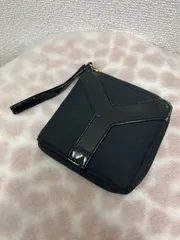 19.イブサンローラン　アクセサリーポーチ　黒　ミラー付　エナメル　スエード調