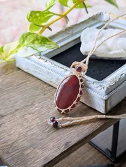 ★1月誕生石★☆ガーネット・ヘソナイトガーネット☆マクラメ編みネックレス 399・天然石ネックレス