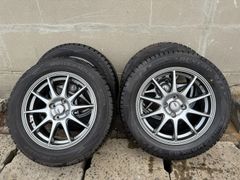 DUNLOP　16インチスタッドレスタイヤ付ホイール