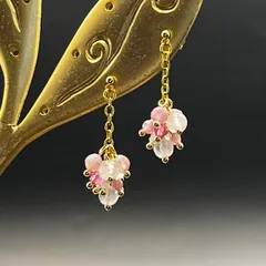 春のゆらゆら耳飾り 天然石 愛の石 ローズクォーツとピンクの石たち G316l fr7112