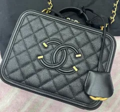 シャネルコスメバッグ