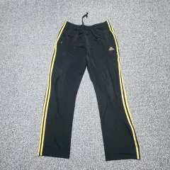 105 アディダス トラックパンツ (2806)