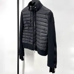 Sサイズ モンクレール ブラックワッペン レディース ダウン ジップアップ カーディガン