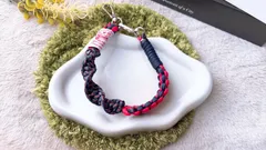 パラコード✶スマホストラップ✶ショート手首用✶ハンドストラップ✶ストラップホルダー付✶ネイビーステン☓ネイビー☓レッド