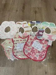 【未使用品】スタイ4枚&食事スタイ3枚セット