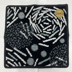 8680　美品　FEILER　フェイラー　ハンカチ　 ハンドタオル　花柄　幾何学ローズ　 モノトーン　白黒　ラメ　シュニール織り　 シール付き　レディース