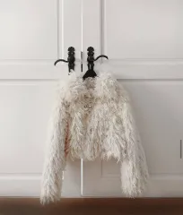 THETIS シアリング バックル ファー クロップド ジャケット