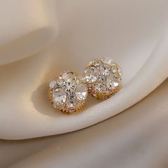 Item thumbnail for item fab3b387-f168-423a-8ce7-9f93f365721e