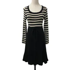 ストロベリーフィールズ STRAWBERRY-FIELDS ワンピース ニット フレア 膝丈 切替 ボーダー ウール 長袖 黒 白 ブラック ホワイト