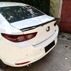 【送料無料】マツダ MAZDA3（Axela/アクセラ後継）2020～2024年対応 Rタイプ リアウイング リアスポイラー 定風翼 トランクスポイラー 外装エアロ リアビュー引き締め スタイリング向上 交換用 ABS 黒/白/グレー/カーボン調 選択可