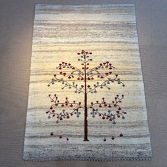 ギャッベ 細かな織り 130×87cm ラグ グレー ザクロの樹 - メルカリ