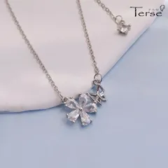 フラワー ペンダント 蝶 CZダイヤ キュービックジルコニア キラキラ 華やか レディース 大人可愛い プレゼント ギフト 卒業式 入学式 バレンタイン 新作 上品 シーンを選ばず ネックレス アクセント 春 送料無料 即購入OK 最短当日〜翌日発送