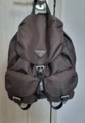 プラダ リナイロン ツーポケット バックパック ミディアム ダークブラウン