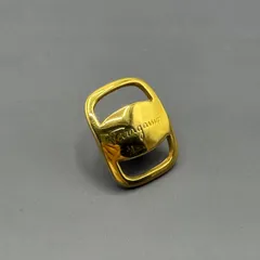 極美品　サルヴァトーレフェラガモ  ピンバッチ　ピンズ　バッチ　ゴールド　金　ヴァラ　Salvatore Ferragamo pin badge goldのサムネイル