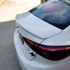 【送料無料】マツダ MAZDA3 アクセラ Axela 2014～2019年対応 ルーフスポイラー トップウイング 穴あけ不要 外装アクセント リア上部引き締め スタイリング向上 交換用 ABS 黒/白/銀/赤/スターライトブルー/カーボン調 選択可