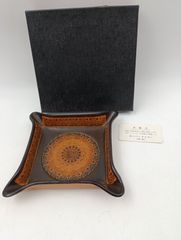 Item thumbnail for item 04e7888e-191c-4e06-98fc-c1f5eb49262d