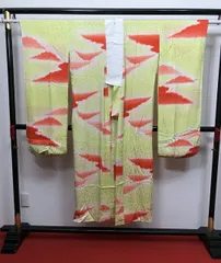 【中古】 Mサイズ 長襦袢 正絹 振袖用 菊花の地紋 グリーンぼかし 最強配送