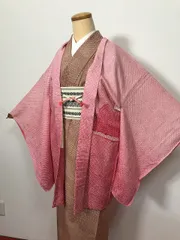 【中古】 Mサイズ 羽織 正絹 絞り染め ピンク地に木立模様