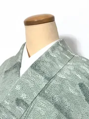 【中古】Sサイズ 正絹 小紋 青磁色地に霞模様