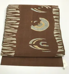 【中古】名古屋帯 正絹 こげ茶地に渦巻文様 九寸 お太鼓柄