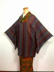 【中古】Mサイズ 正絹 道行コート 臙脂地に縞模様