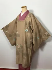 【中古】Lサイズ 正絹 コート 黄ベージュ色地に椿模様 道行