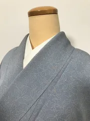 【中古】Mサイズ 小紋 正絹 水色地に枝花模様