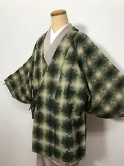 【中古】 Mサイズ 防寒コート 化繊 グリーン地に格子文様 道中着衿 ツィード調 最強配送