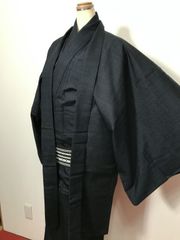 【中古】 2Lサイズ 男物 正絹 紬アンサンブル 袷着物 羽織 長襦袢 3点セット 濃紺の織り無地 