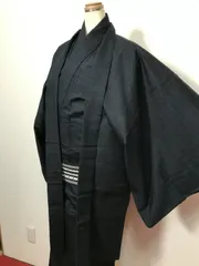 【中古】 2Lサイズ 男物 正絹 紬アンサンブル 袷着物 羽織 長襦袢 3点セット 濃紺の織り無地 