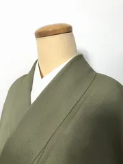 【中古】 Mサイズ 単衣着物 化繊 色無地 柳茶色の無地 最強配送