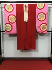 【中古】 子供着物 正絹 長襦袢 10〜12歳女児用 刺繍半衿付 アンティーク 赤と別生地袖 最強発送