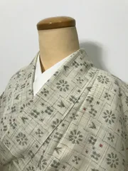 【中古】Sサイズ 紬 交織 生成り地に格子文様