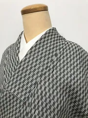 【中古】 Sサイズ ウール 単衣着物 グレー地に矢羽根文様 最強配送