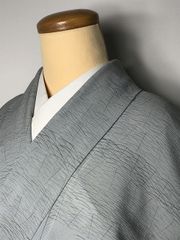裄66.5 丈158 夏着物 化繊 小紋 単衣 グレー かすれ縞に蔓花 紬風 裄66.5 丈158 夏着物 化繊 小紋 単衣 グレー かすれ縞に蔓花 紬風