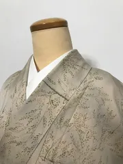 【中古】Sサイズ 小紋 正絹 ベージュぼかし地に枝葉模様 1.11a