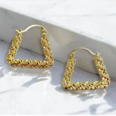 ゴールド フープピアス | 大人可愛い | トライアングル  |  シンプル