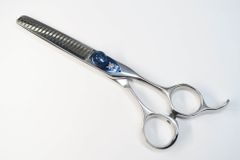 Item thumbnail for item 29a4af34-6b44-474e-8fae-12170d5dd11e