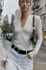 ZARA ザラ Vネック リブ Tシャツ