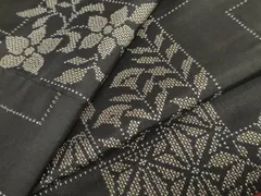 平和屋着物●本場大島紬　7マルキ　色紙重ね草花文　正絹　逸品　DABB0883ud