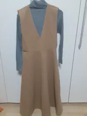 ウリ レディース コーヒーの香りみたいな女性はまさに私 Laroom ONE PIECE ネック ポールニット セット