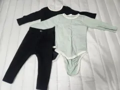 ミルクベイビー 80 ボディスーツ + レギンス ミント/ブラック