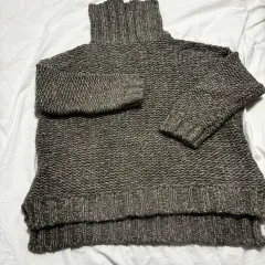 샵엠購入 グレー ケーブル編み タートルネック セーター