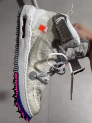 ナイキ エアフォース 1 ミッド Off-White 260