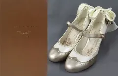 【中古】衣類 ゼーゲン アイコニック シューズオブジェ パンプス ホワイト 40サイズ 「ヴァイオレット・エヴァーガーデン×mayla classic」