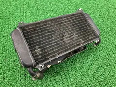 FZ400N ラジエター ヤマハ 純正 中古 バイク 部品 46X-106*** FZ400Rにも 修復素材に ノーマル戻しに そのまま使える Zyのサムネイル